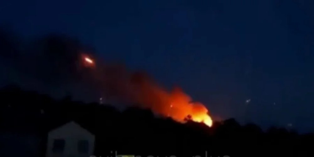 Кадри масштабної пожежі та вибухів на складі боєприпасів у Донецьку, джерело Exilenova+.