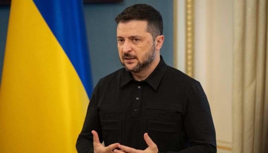 Володимир Зеленський під час засідання Коаліції охочих у Парижі