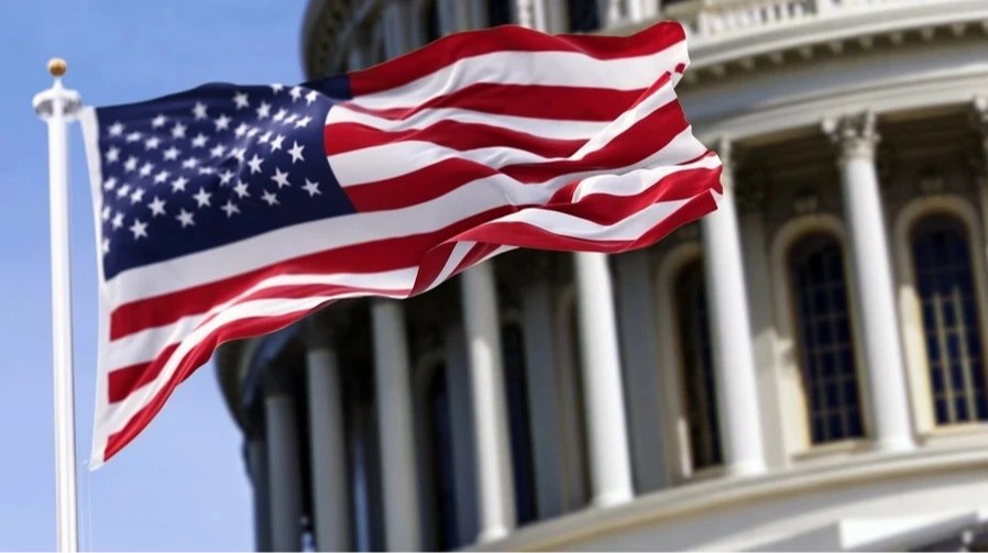 Сенатори США під час пресконференції біля Конгресу щодо санкцій проти Росії