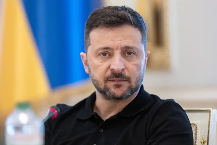 Президент Володимир Зеленський та глава НАК «Нафтогаз України» Сергій Корецький