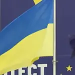 Підняття українського прапора біля будівлі Європейської комісії у Брюсселі