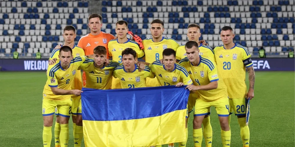 Інфографіка жовтневого рейтингу ФІФА з позиціями України, Іспанії та Португалії